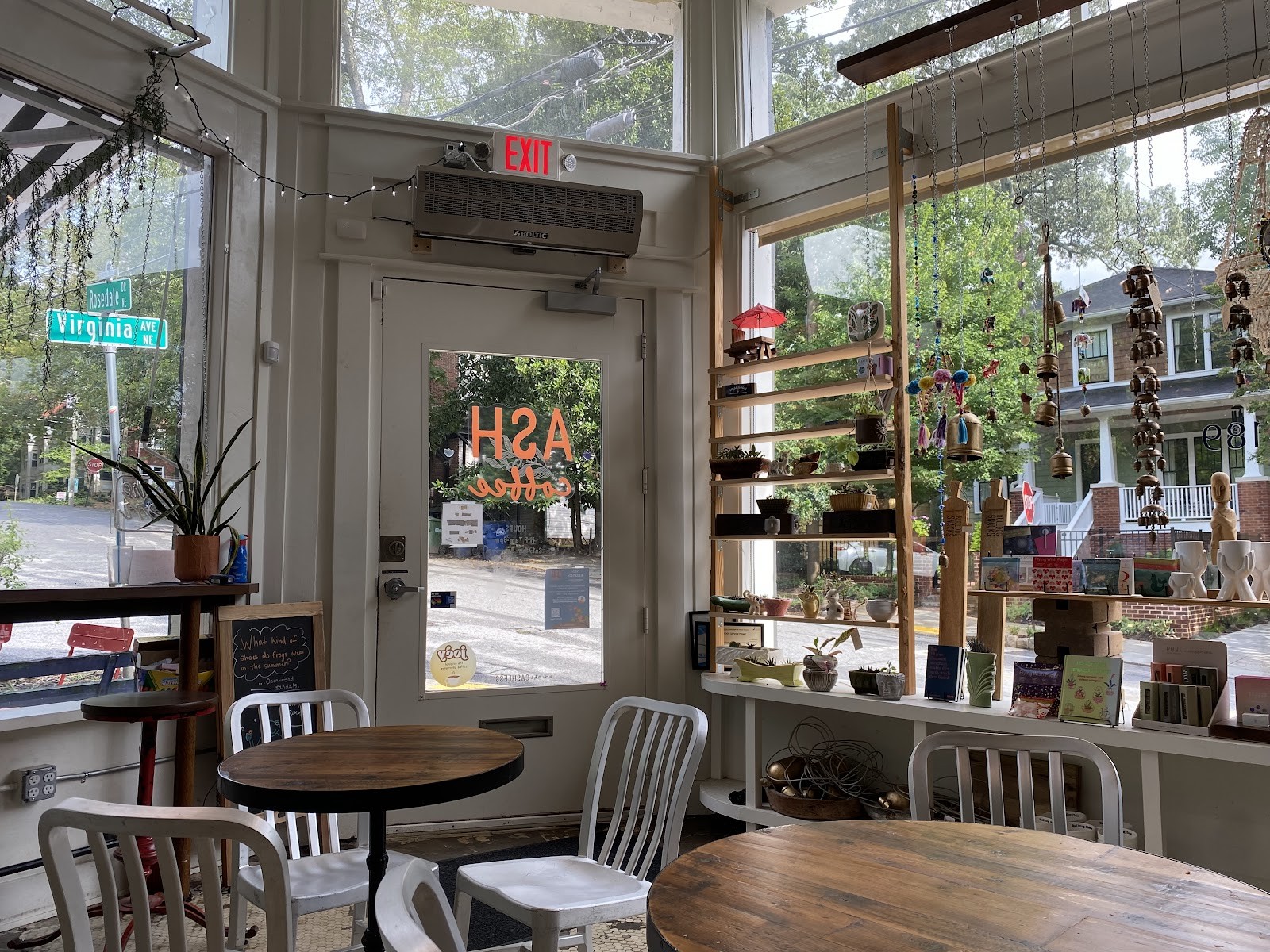 Ash Coffee: the place