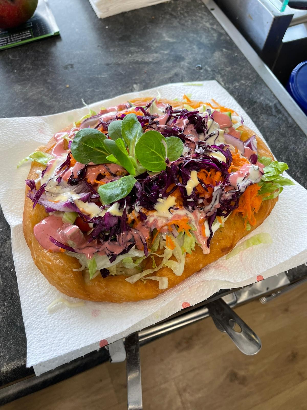 Milos Kitchen Vegan und vegetarische Speisen: food & drinks