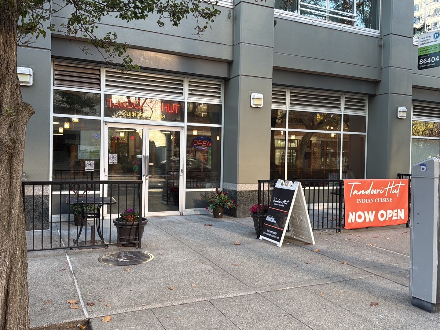 Tandoori Hut: the place