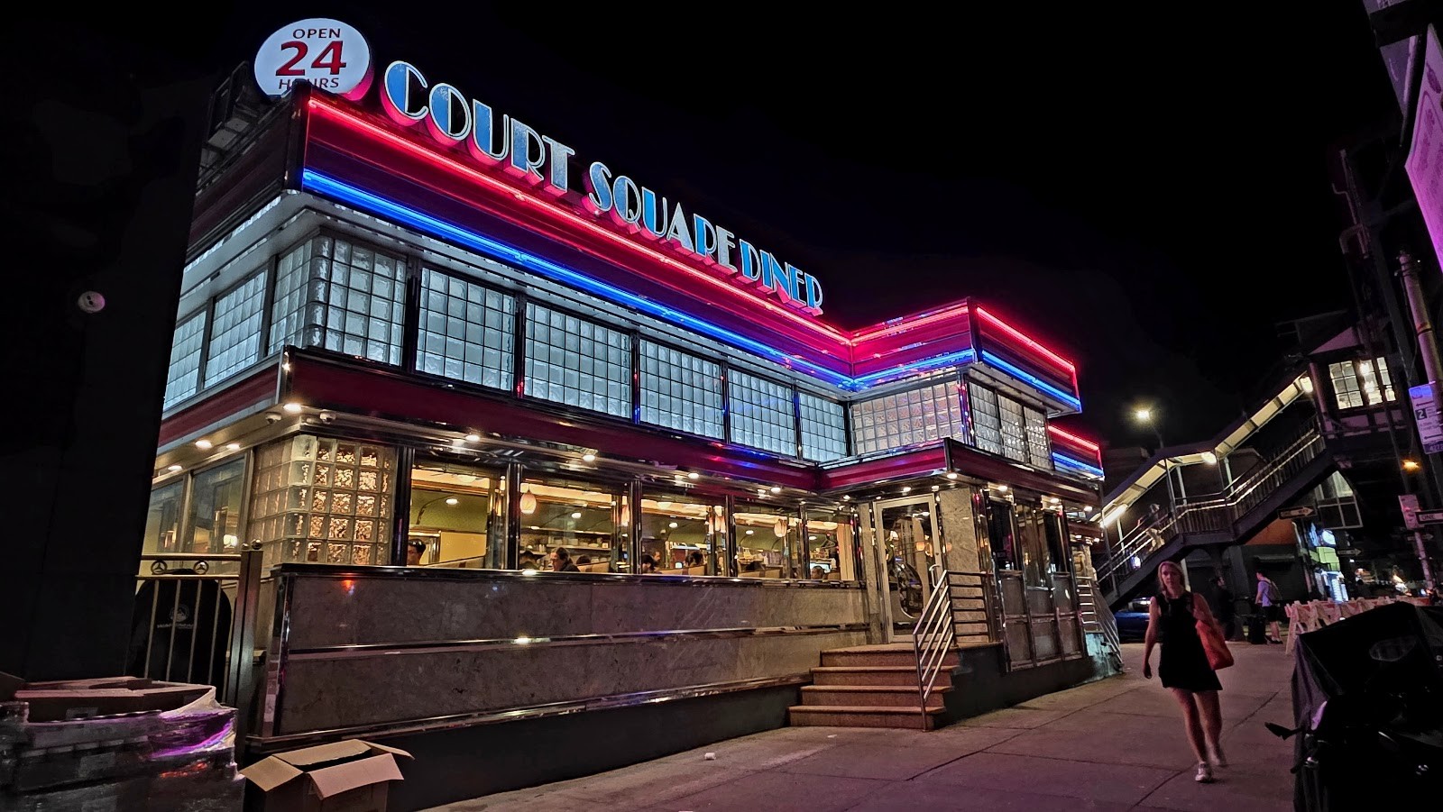 Court Square Diner: the place