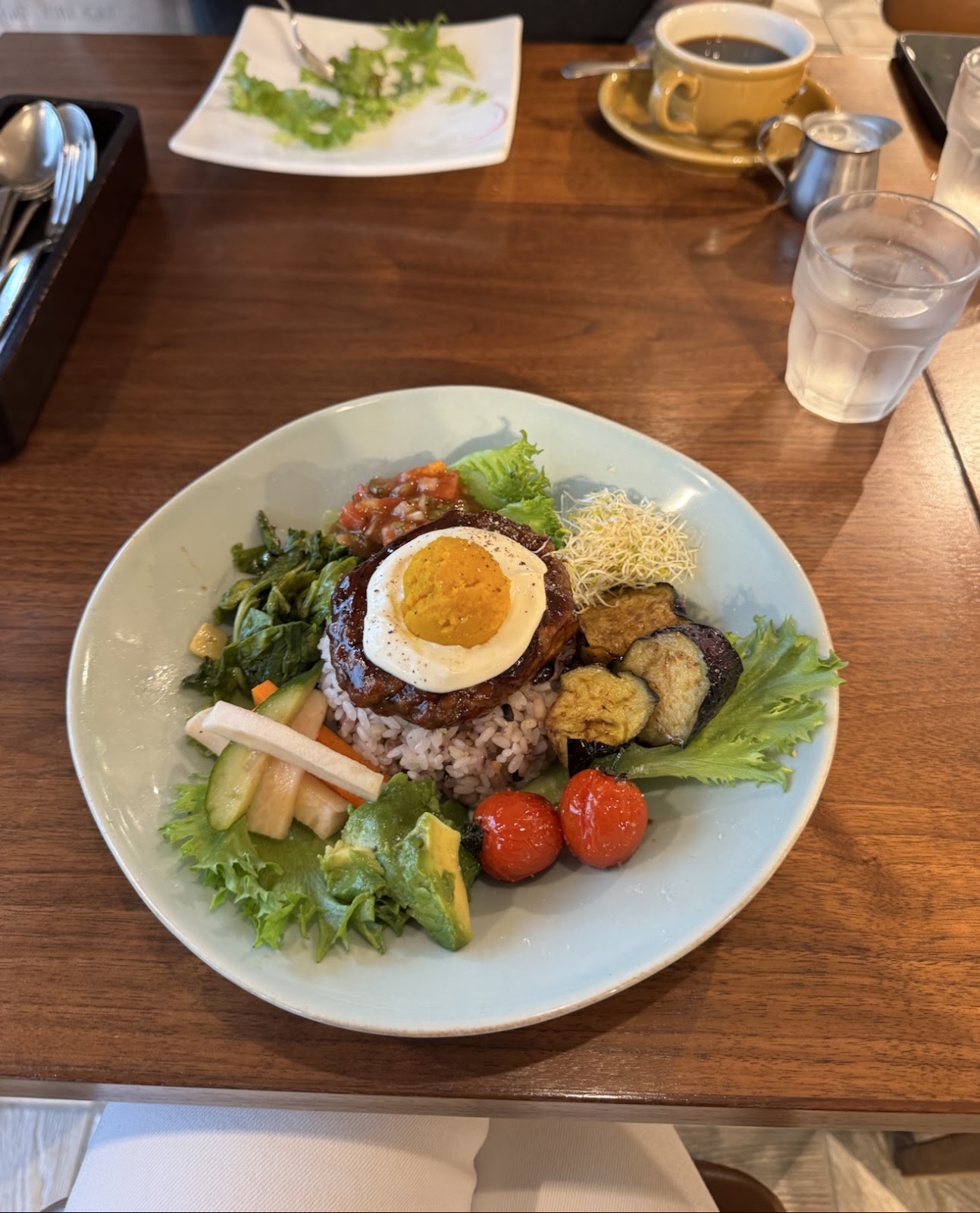 Mr. Farmer: food & drinks