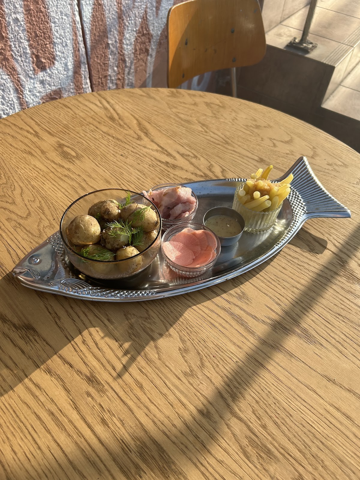 bar mir: food & drinks