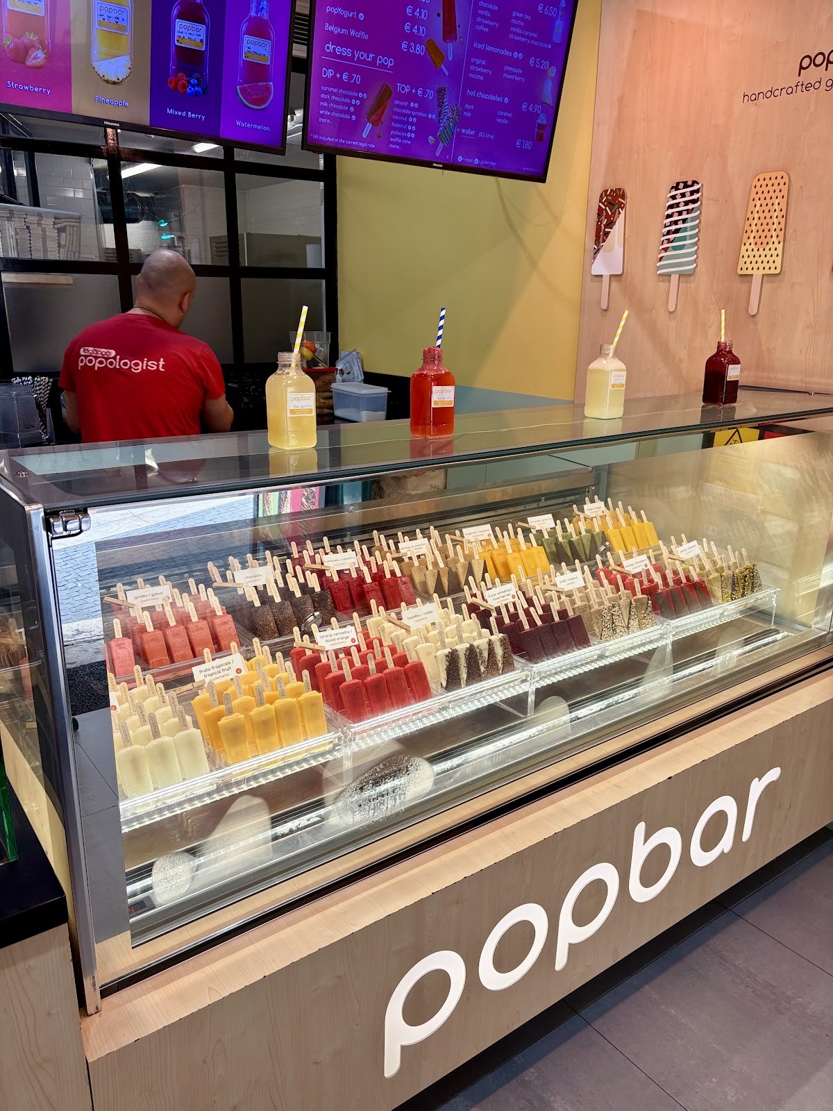 Popbar: the place