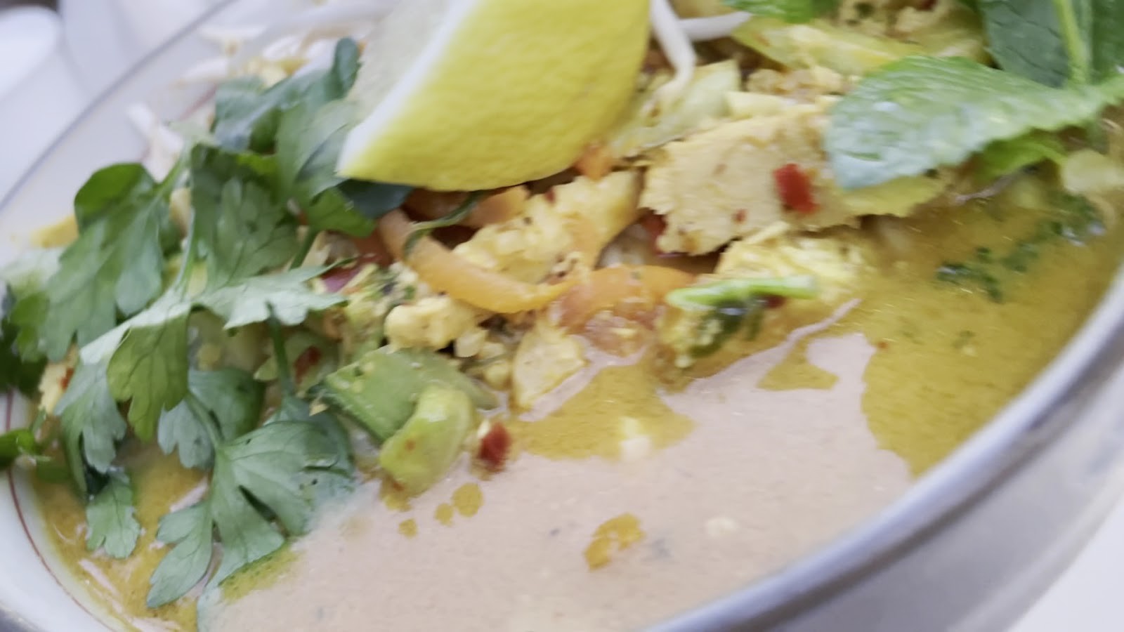 Tau Vegan Restaurant: food & drinks