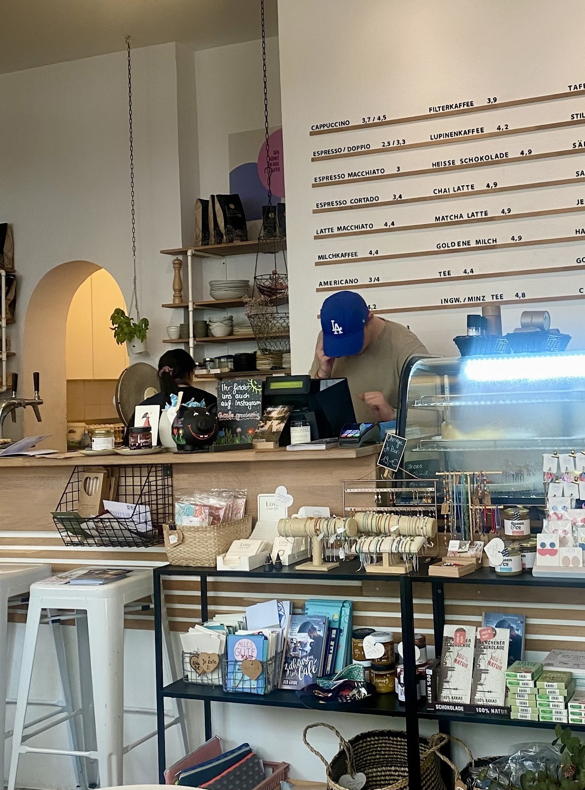 nourish café: the place