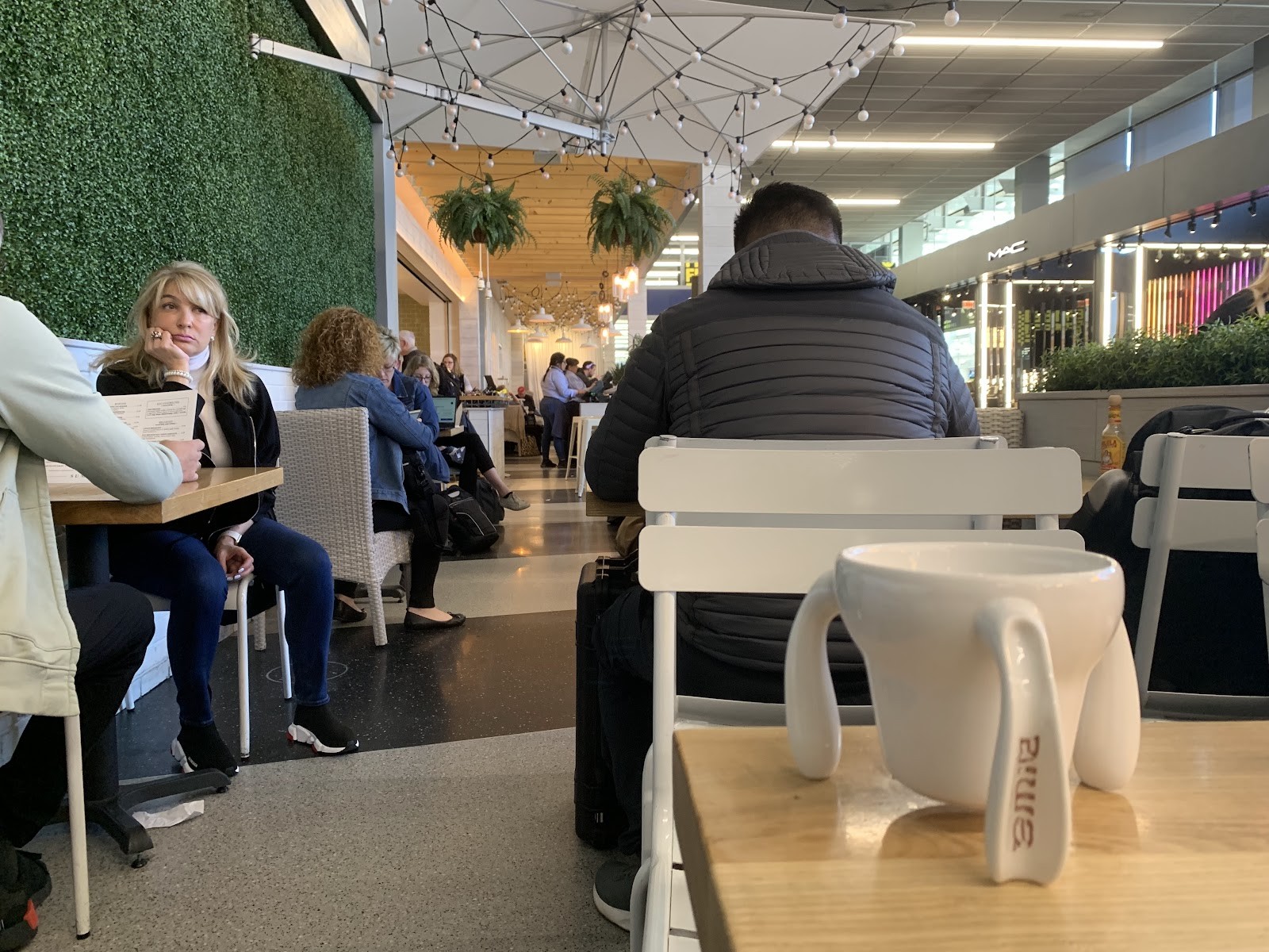 ORD - Summer House Santa Monica - T2: the place