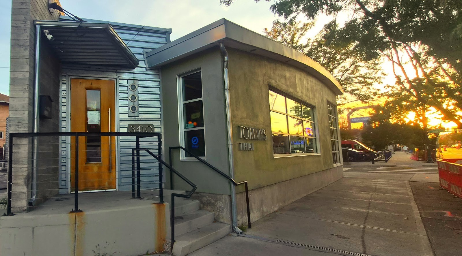 Tommy's Thai: the place