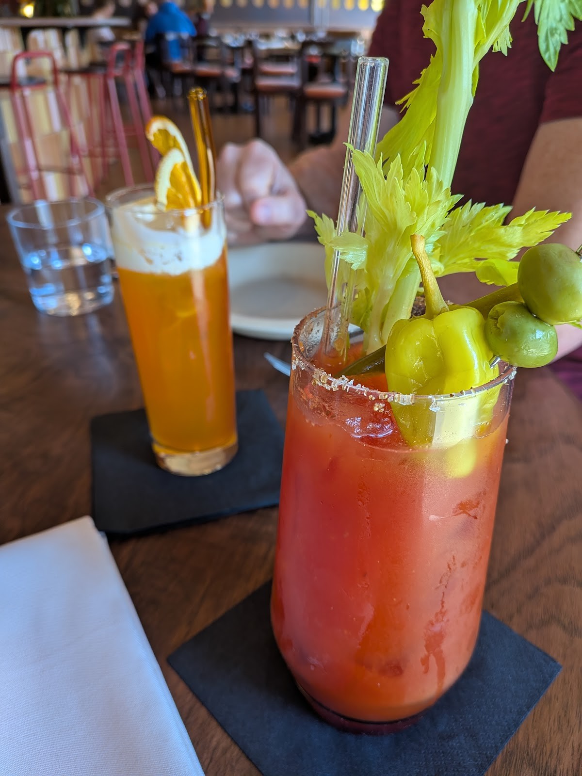 Adelleda: food & drinks