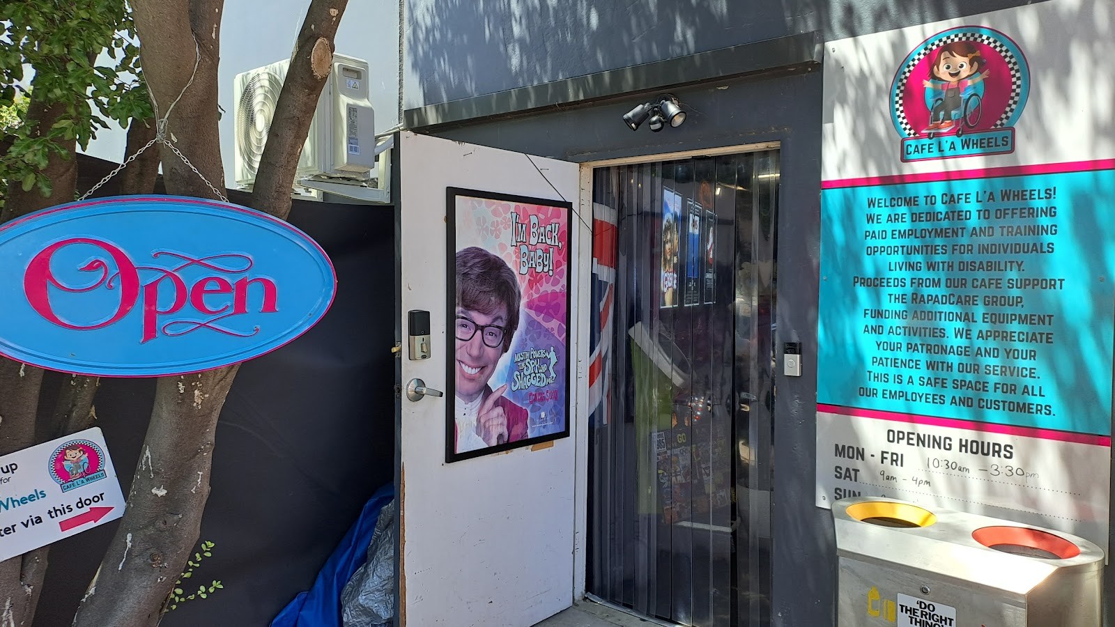Cafe La Wheels: the place