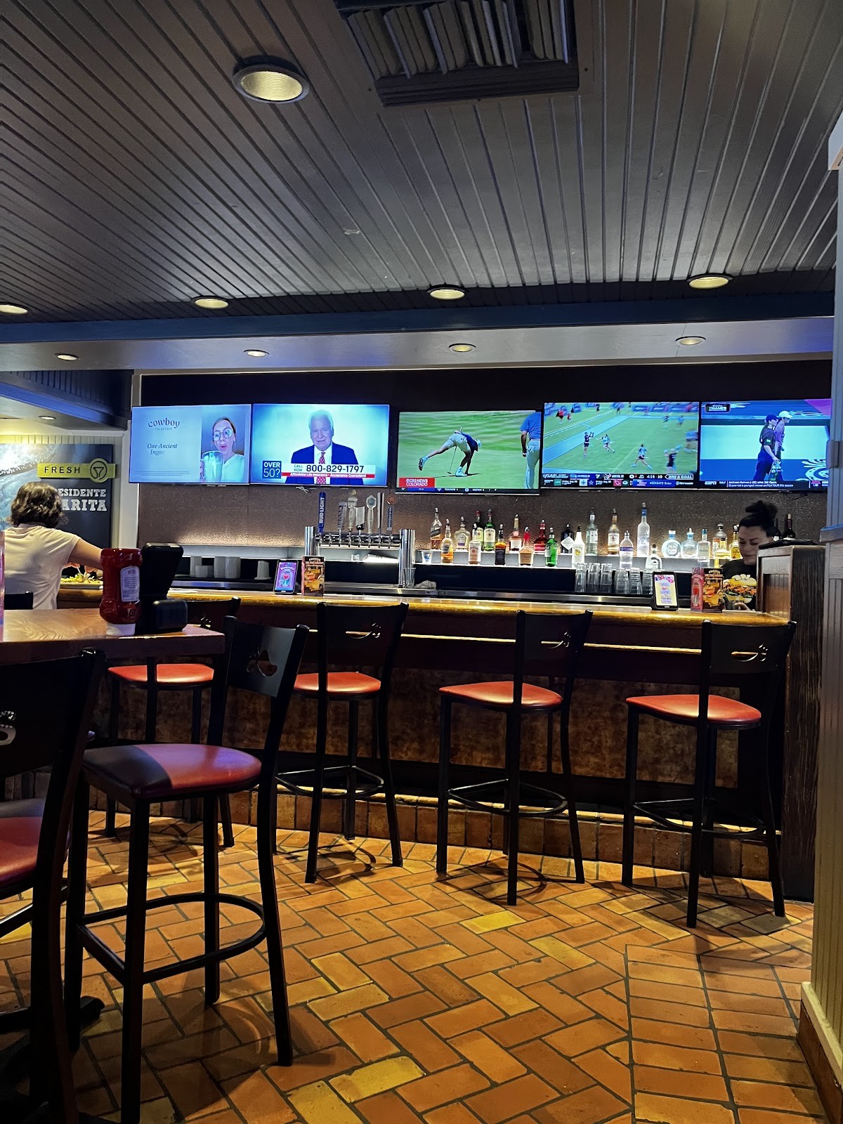 Chili's Grill & Bar: the place