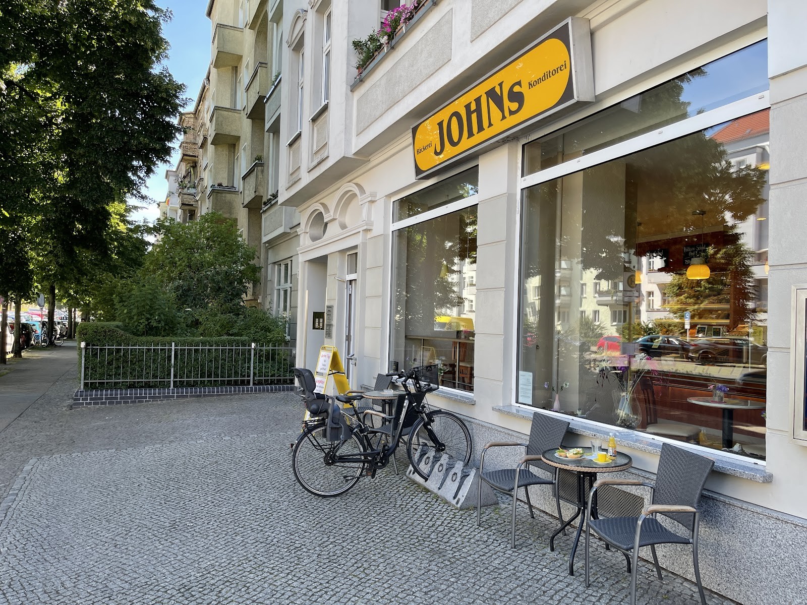 Johns Bäckerei & Konditorei: the place