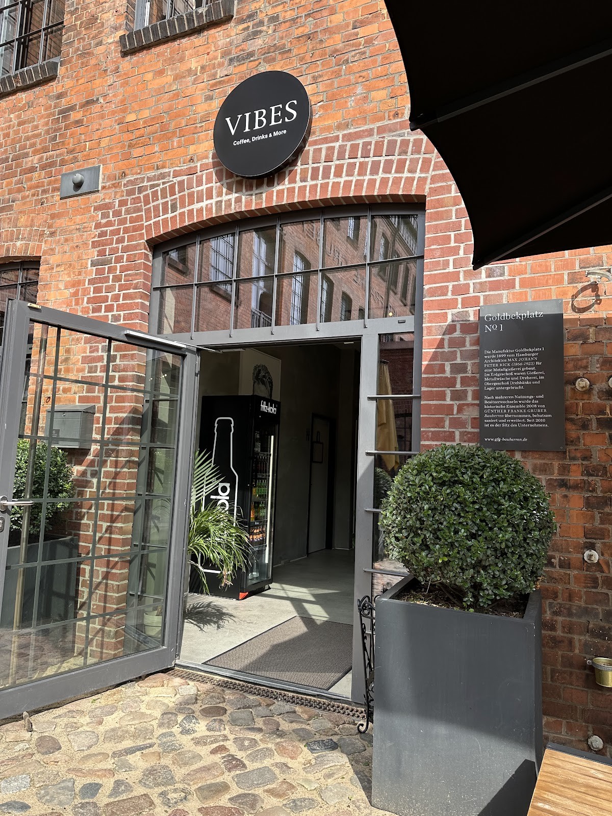 VIBES - coffee, drinks & more: the place