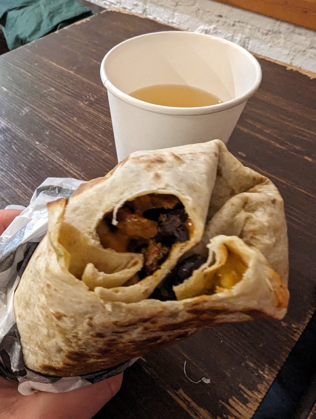 Momencik Vegan Restaurant: food & drinks