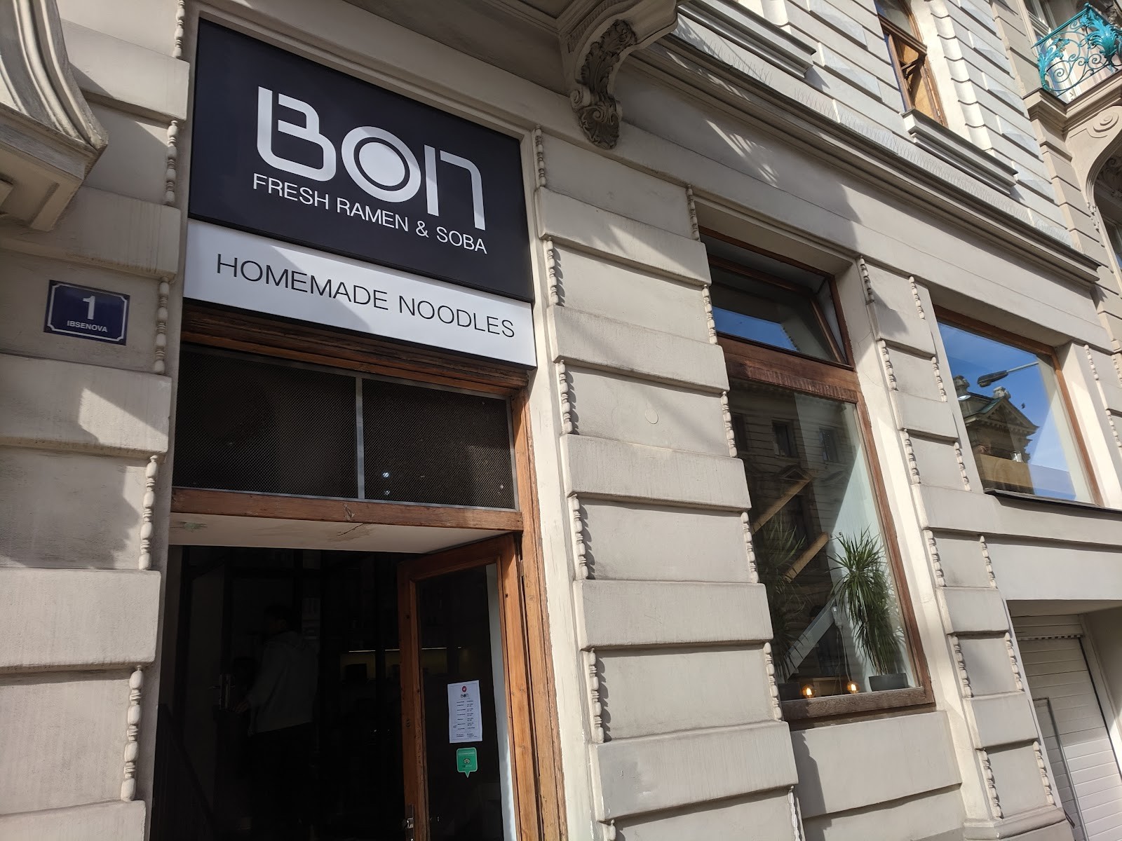 BON Fresh Ramen & Soba: the place