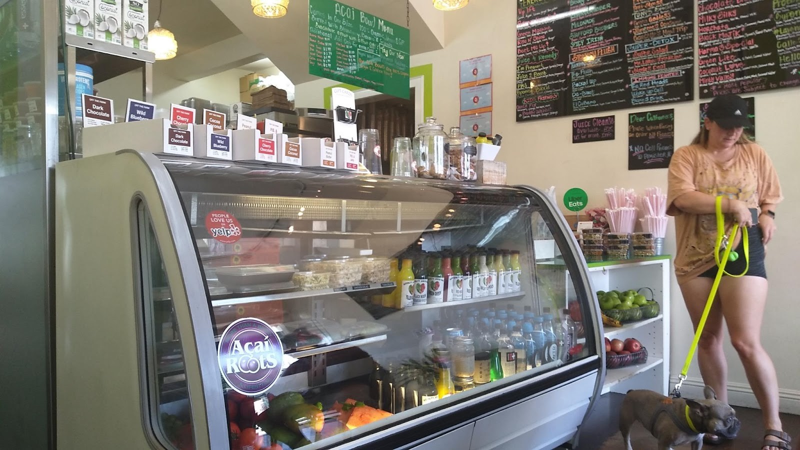 Royalty Juice Bar & Cafe: the place