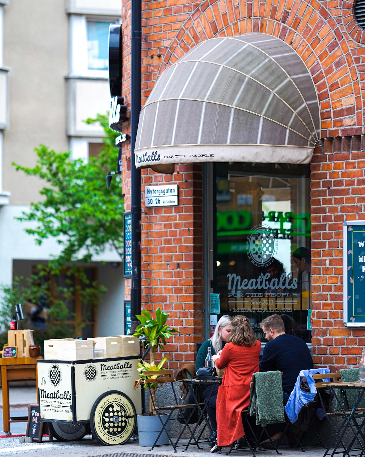 Meatballs for the People: the place