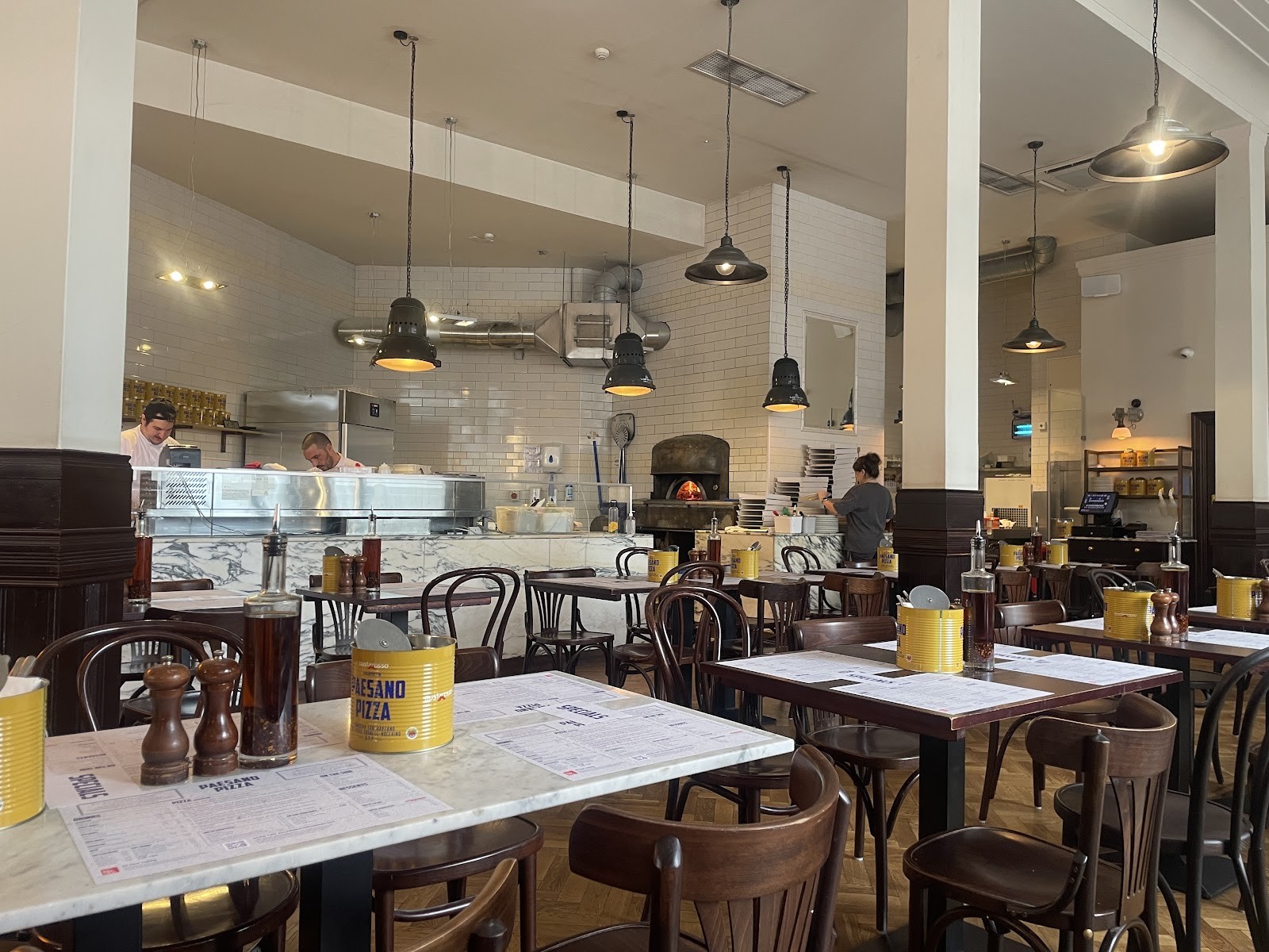 Paesano Pizza West End: the place