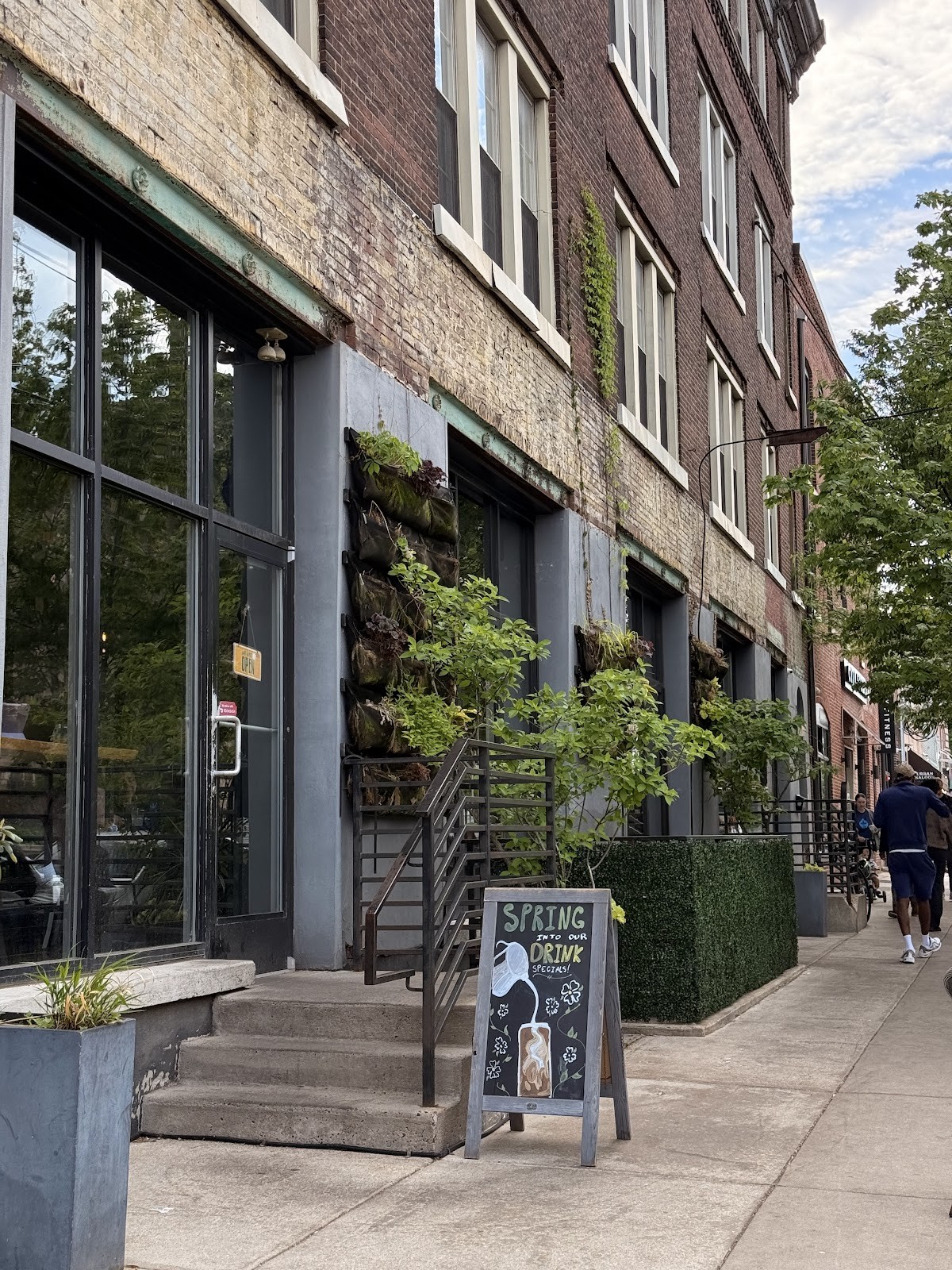 Warehouse Cafe Philly: the place