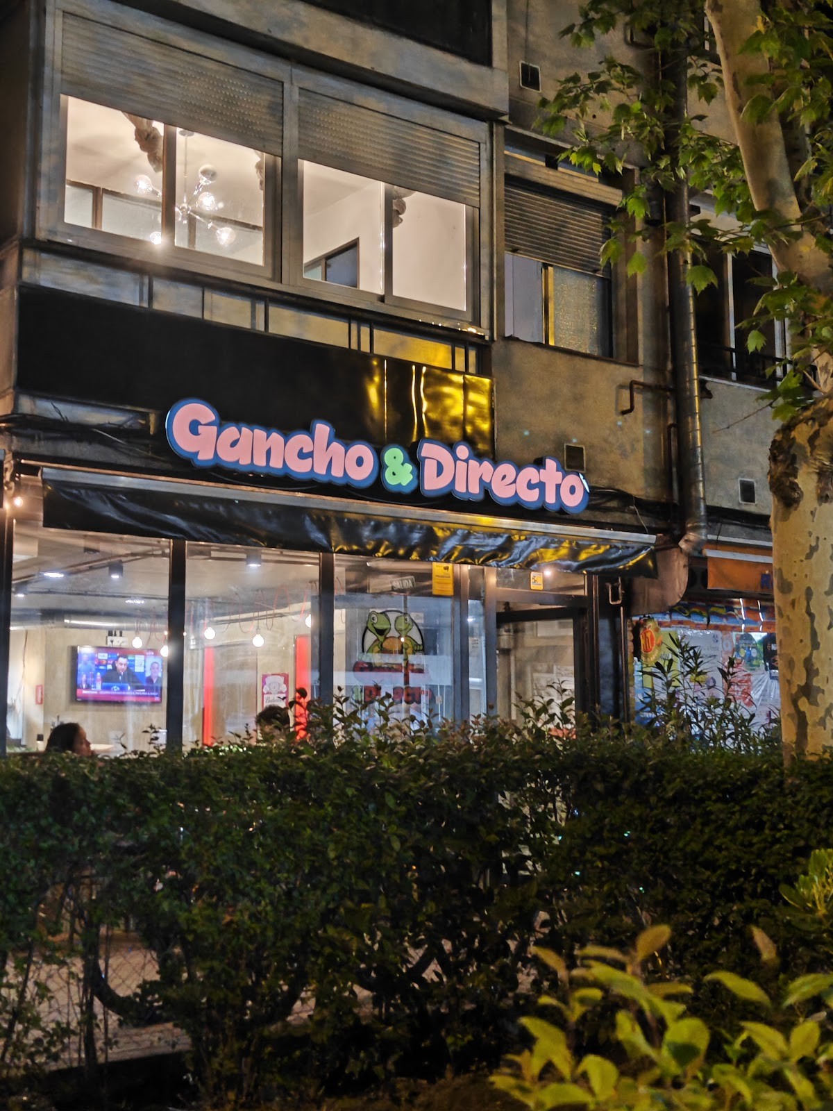 Gancho y Directo: the place
