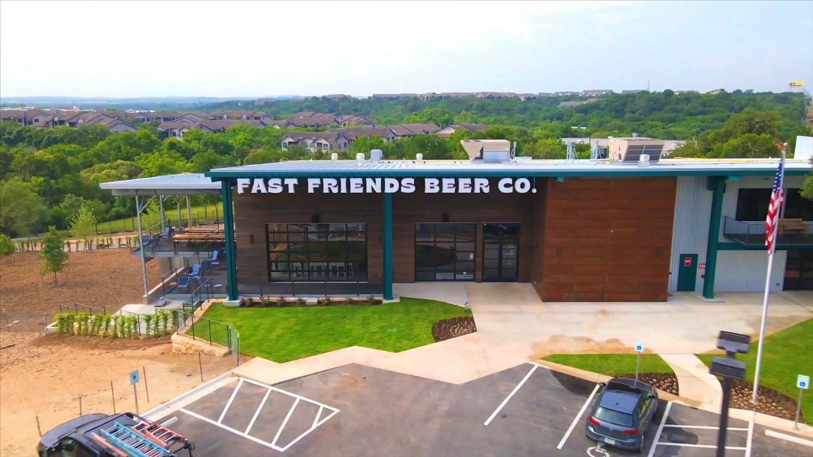 Fast Friends Beer Company: the place