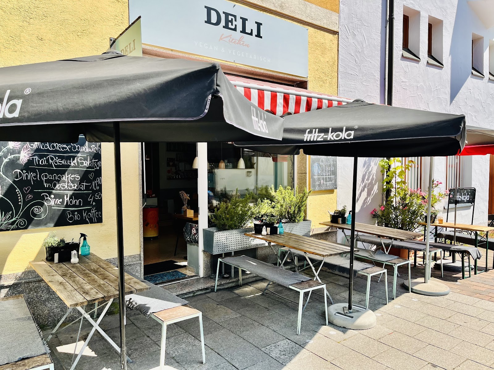 Deli Kitchen: the place