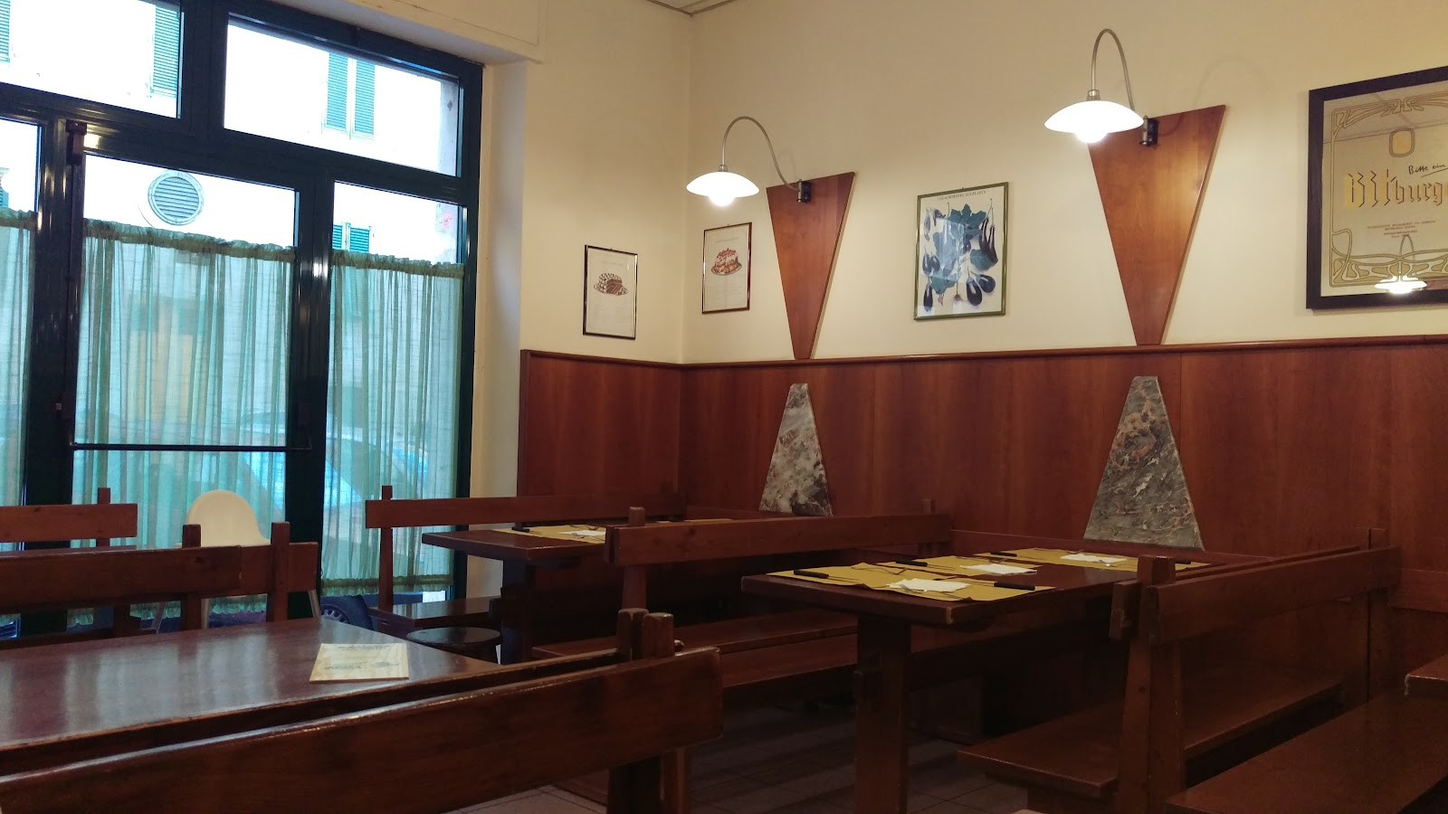 La Porta Verde - Pizzeria Spaghetteria: the place