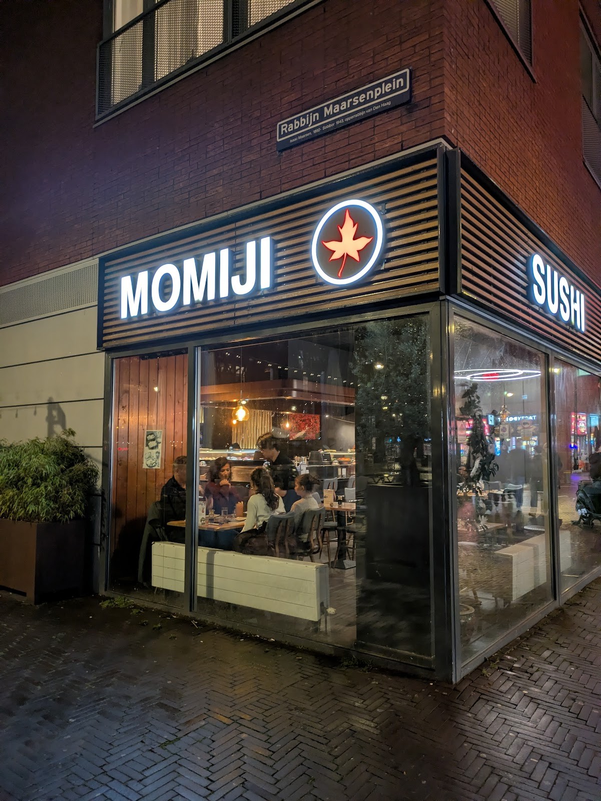 Momiji Ramen: the place