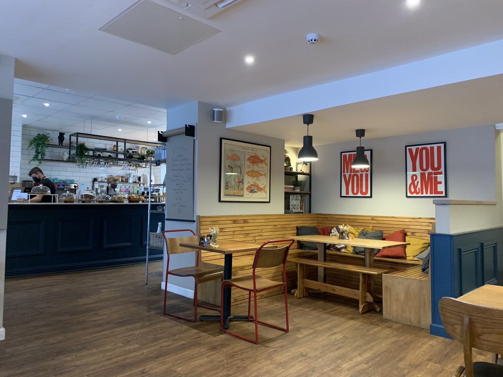 Robinsons Cafe: the place