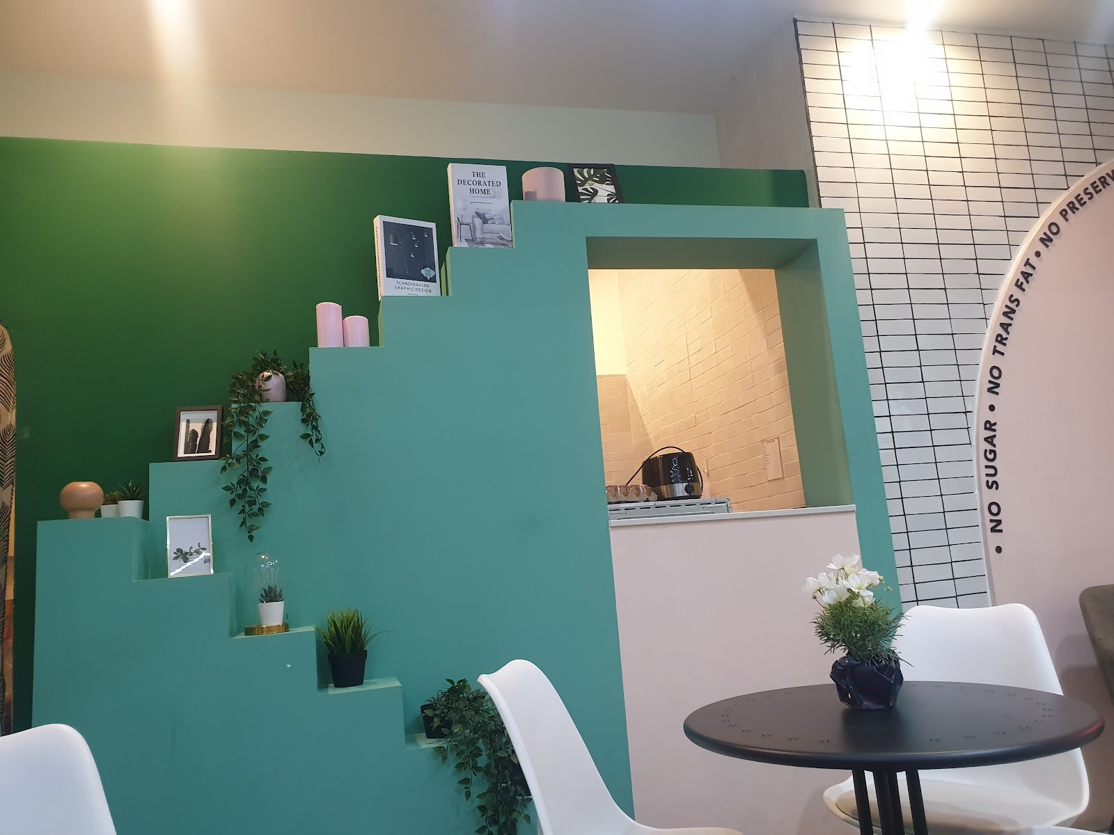 Le Root: the place
