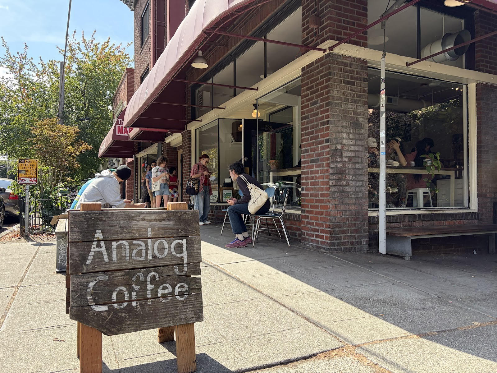 Analog Coffee: the place