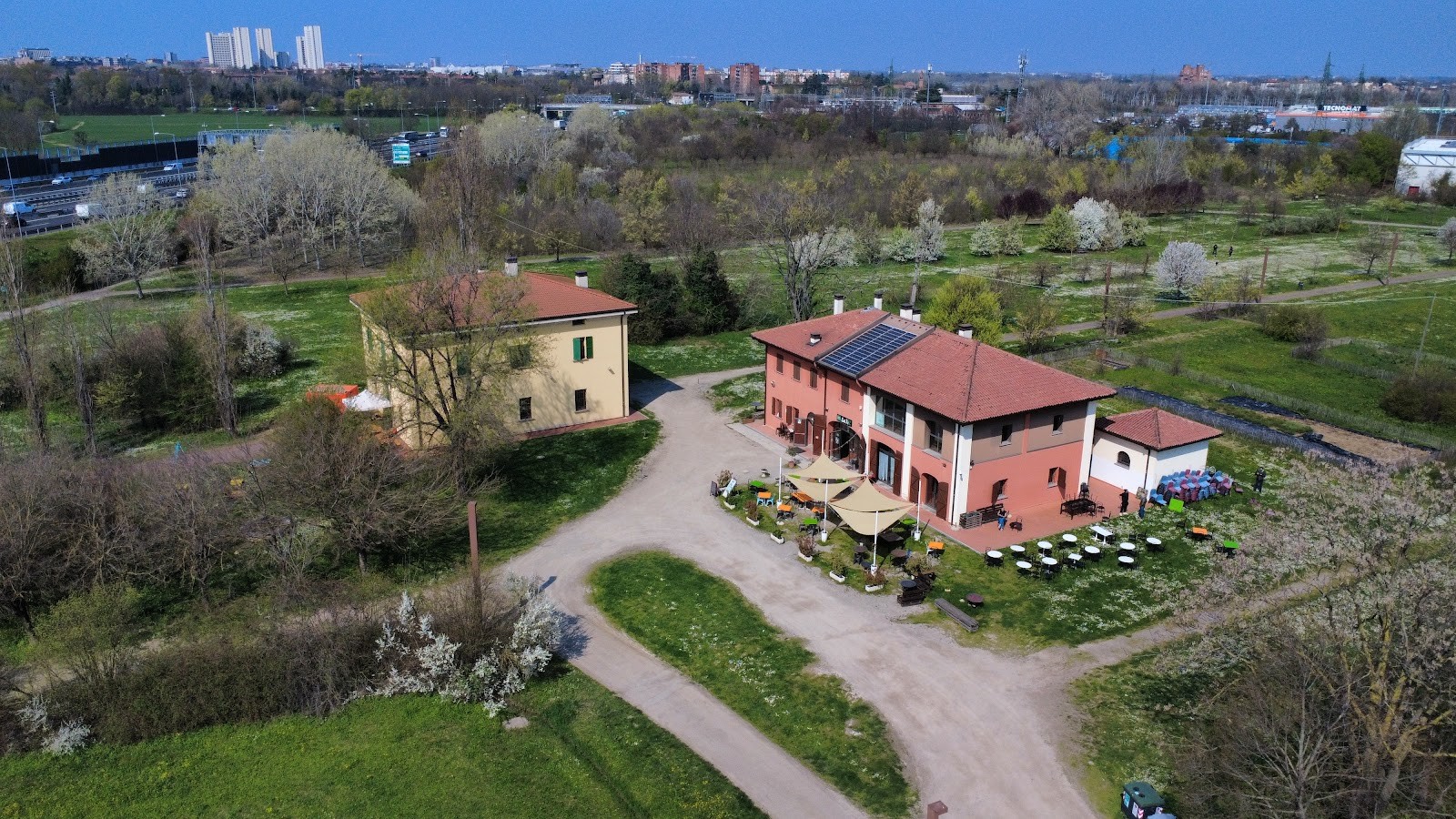La Tìz Osteria Sociale di Villa Pini: the place