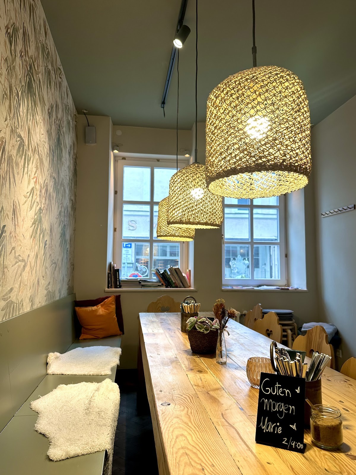 togather CAFÉ & RESTAURANT: the place