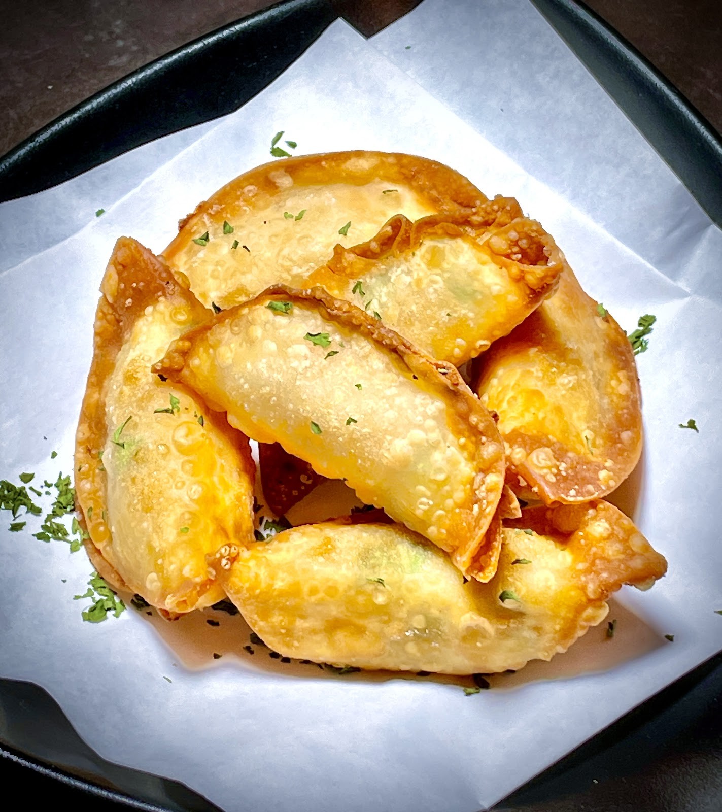 KAMINARI GYOZA BAR: food & drinks