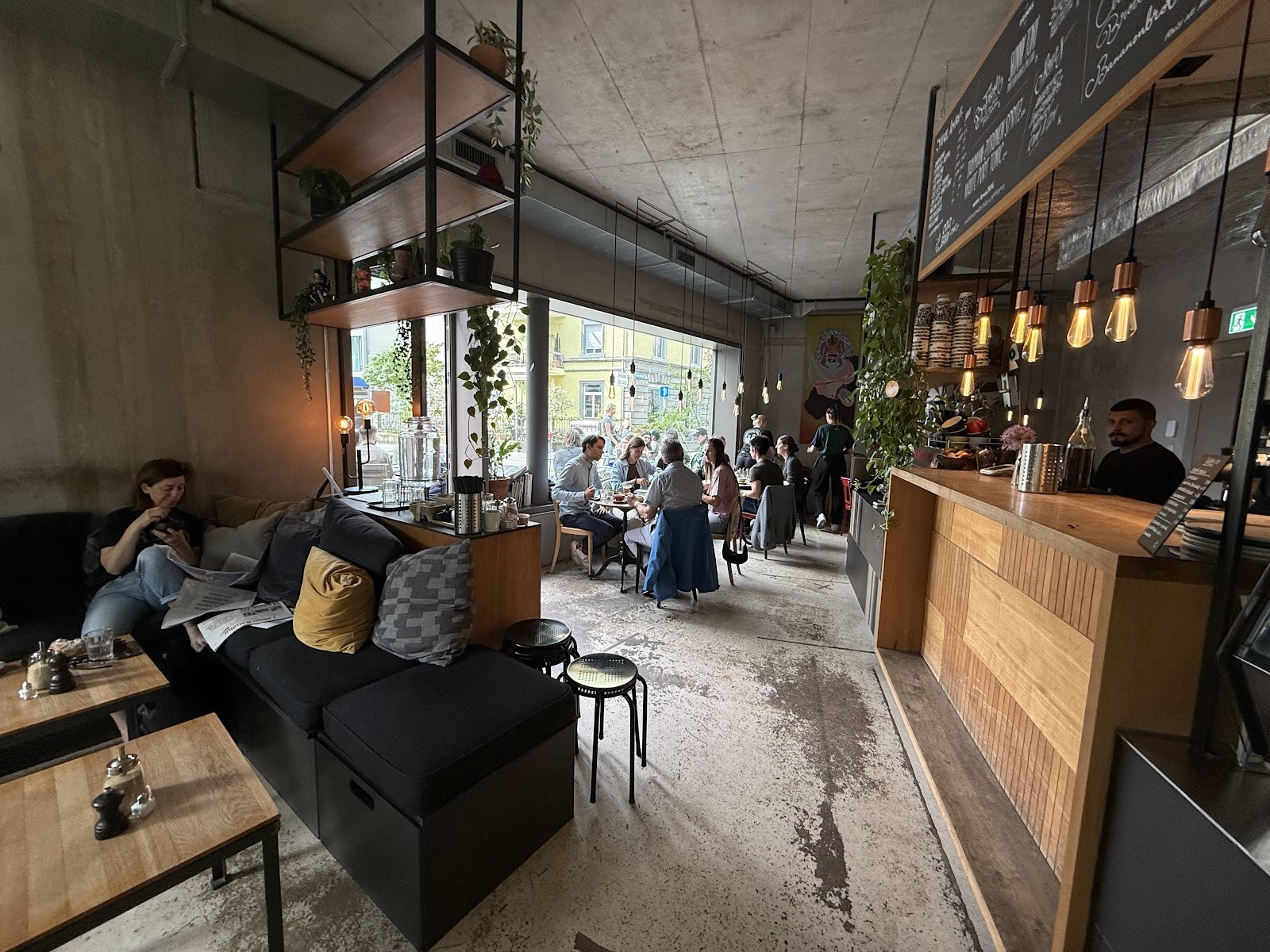 Bros Beans & Beats: the place