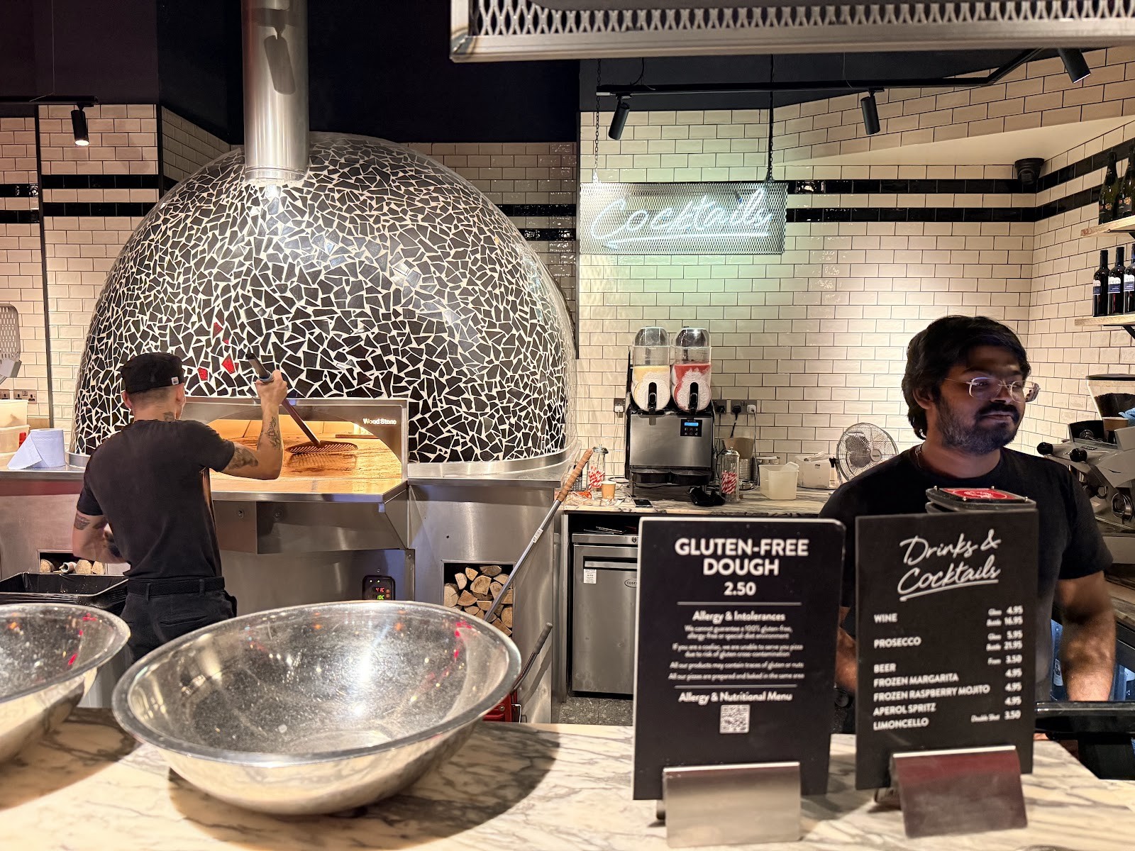 Pizza Union Holborn: the place