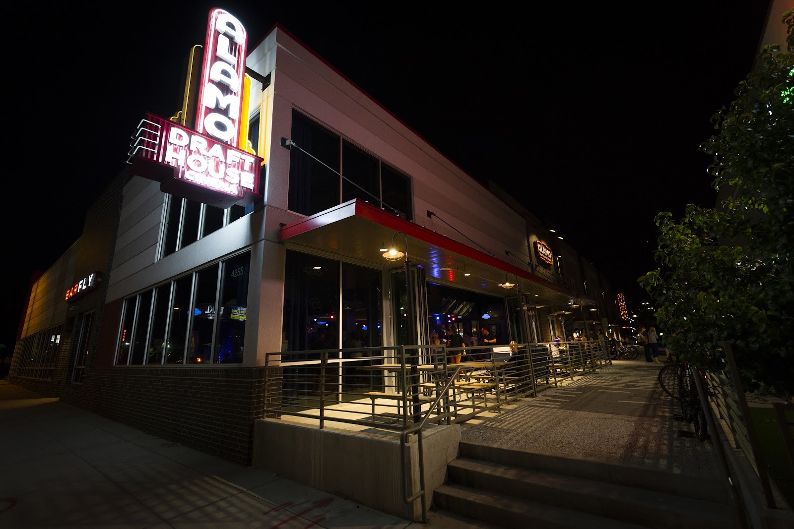 Barfly: the place