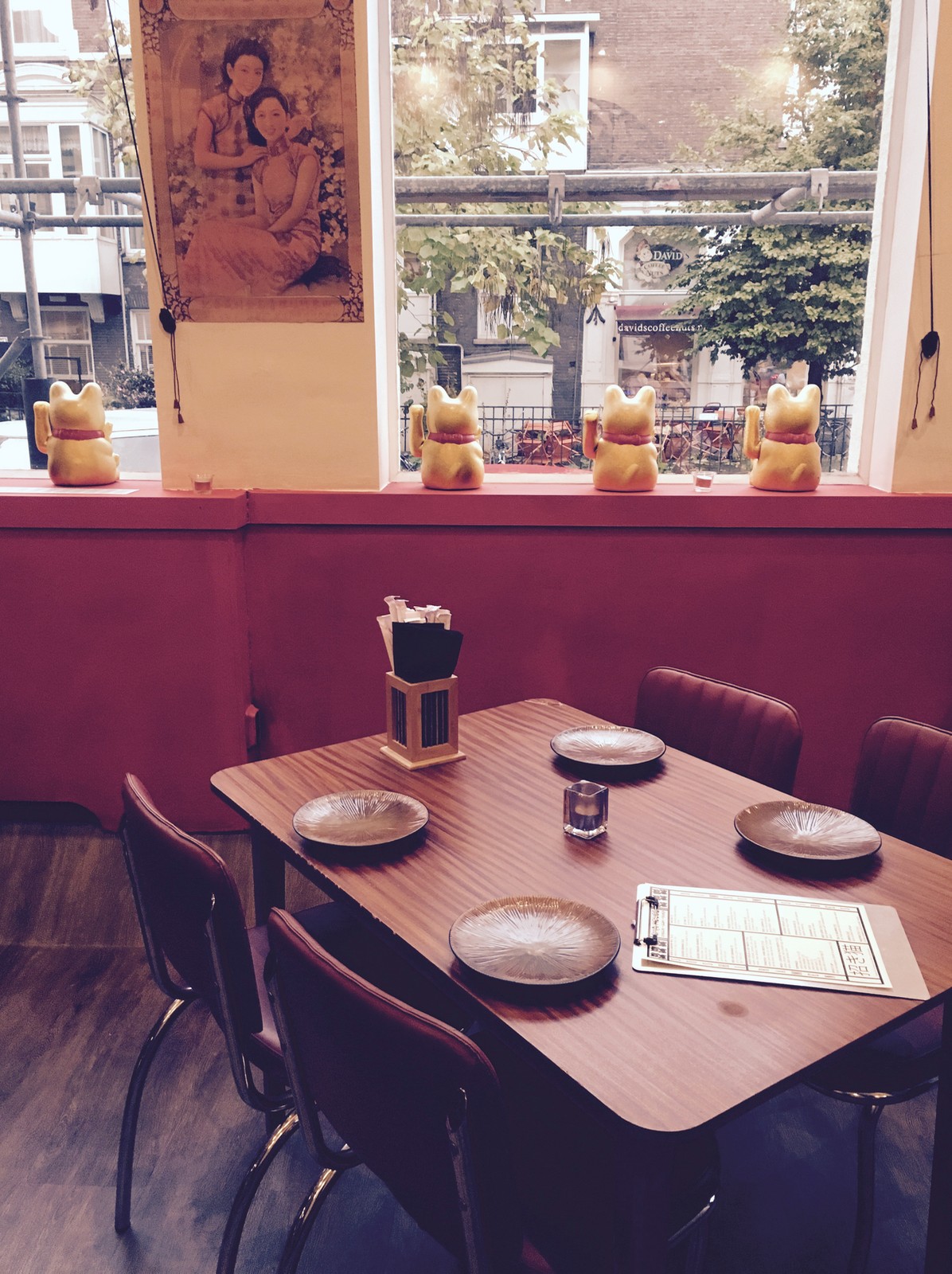 Mister Chen: the place