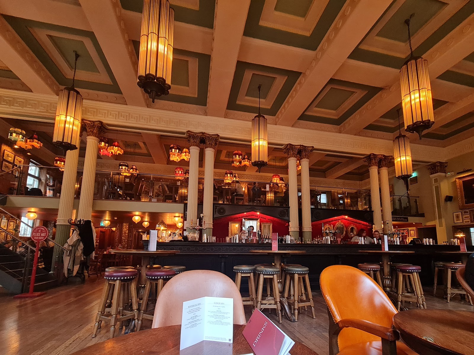 Cosy Club: the place