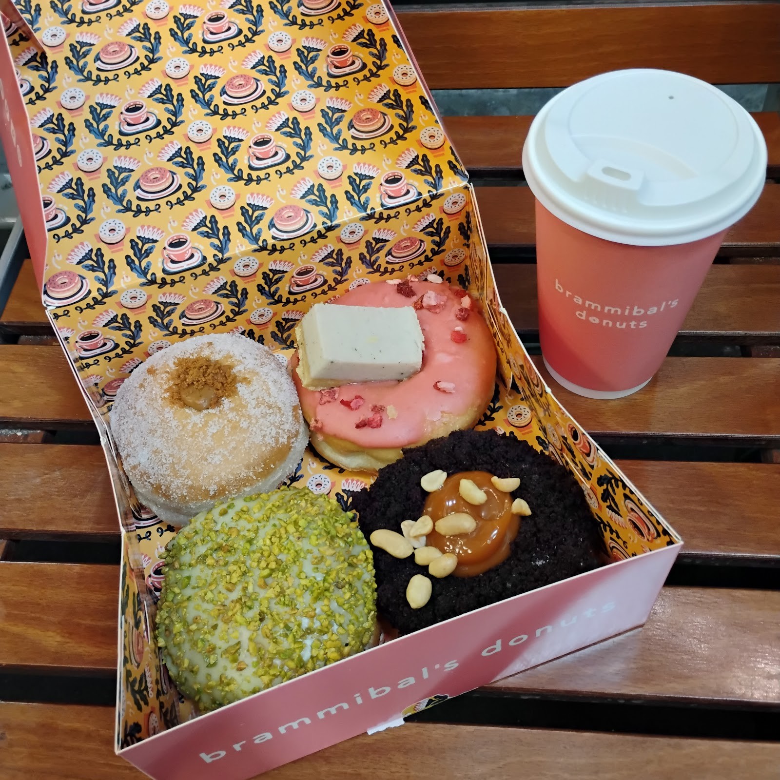 Brammibal's Donuts (Berlin Hauptbahnhof): food & drinks