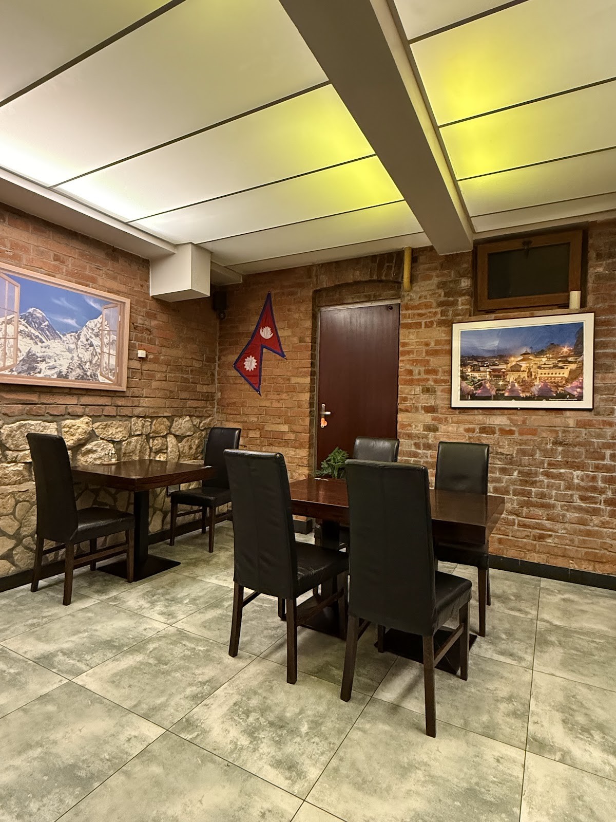 VATTI indian & nepali restaurant Kraków (halal food): the place