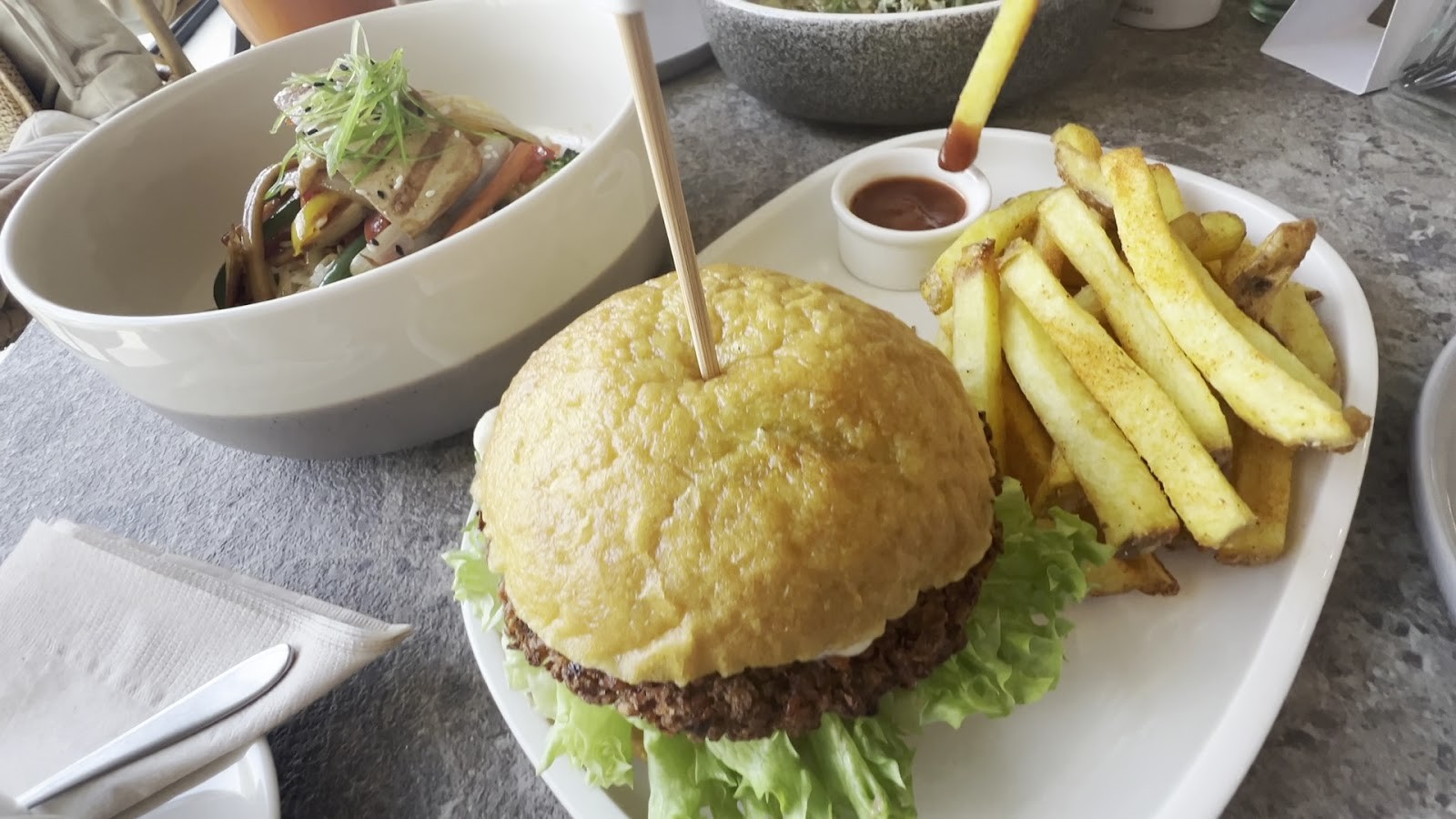 Planet Terra: food & drinks