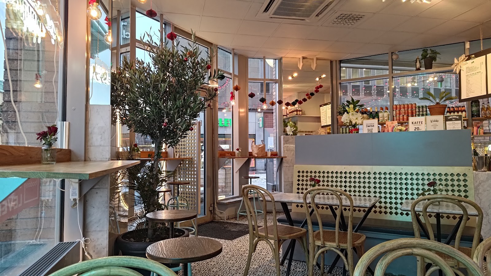 Babel Bazaar: the place