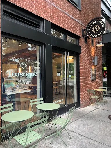 Toastique: the place