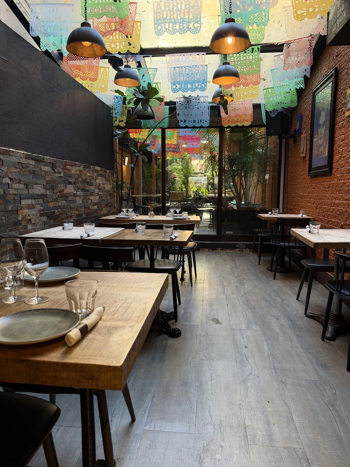 Arriba Burrito (St.Dénis)& Arriba Brunch: the place