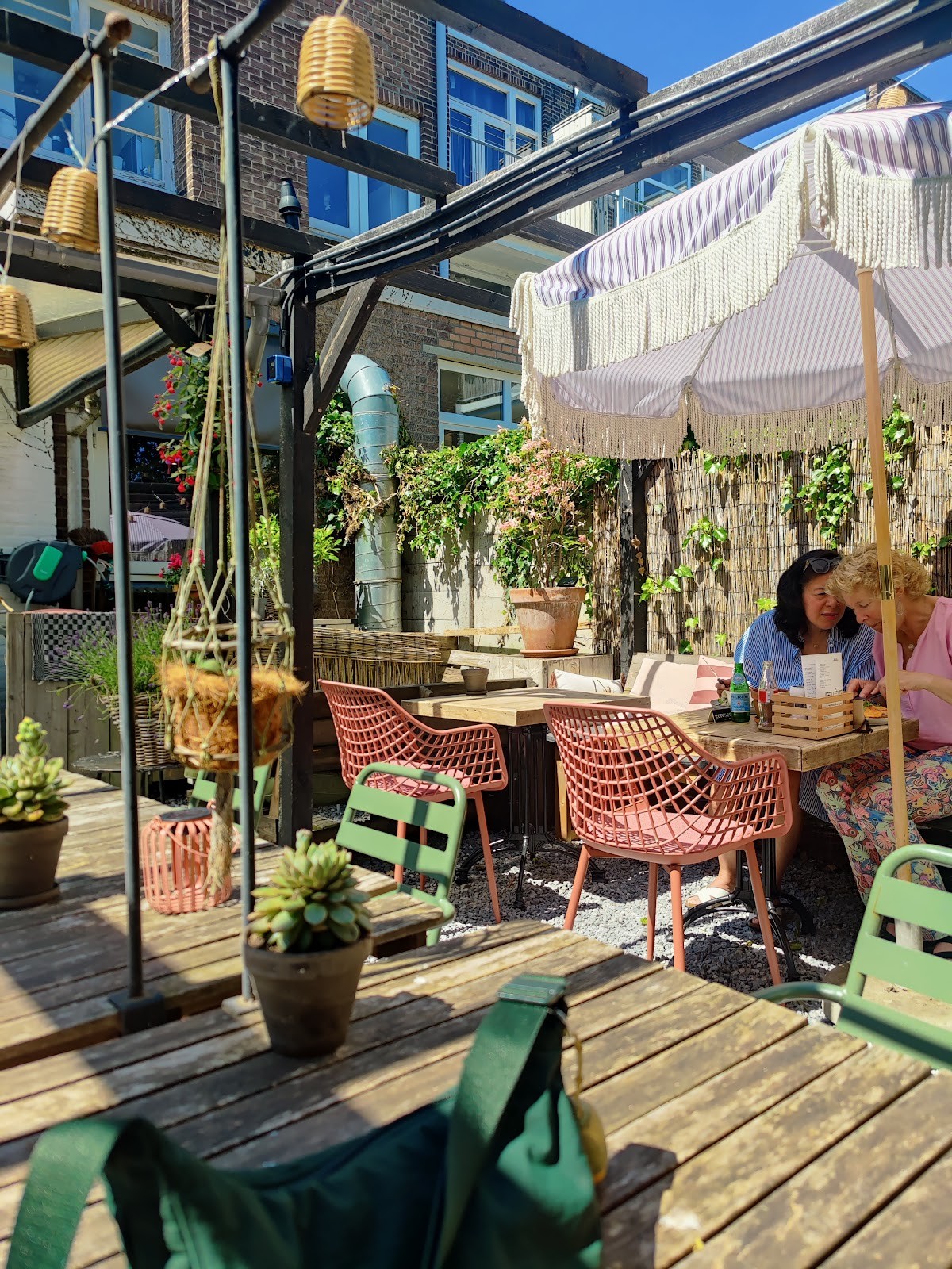 Lunchroom Zondag: the place