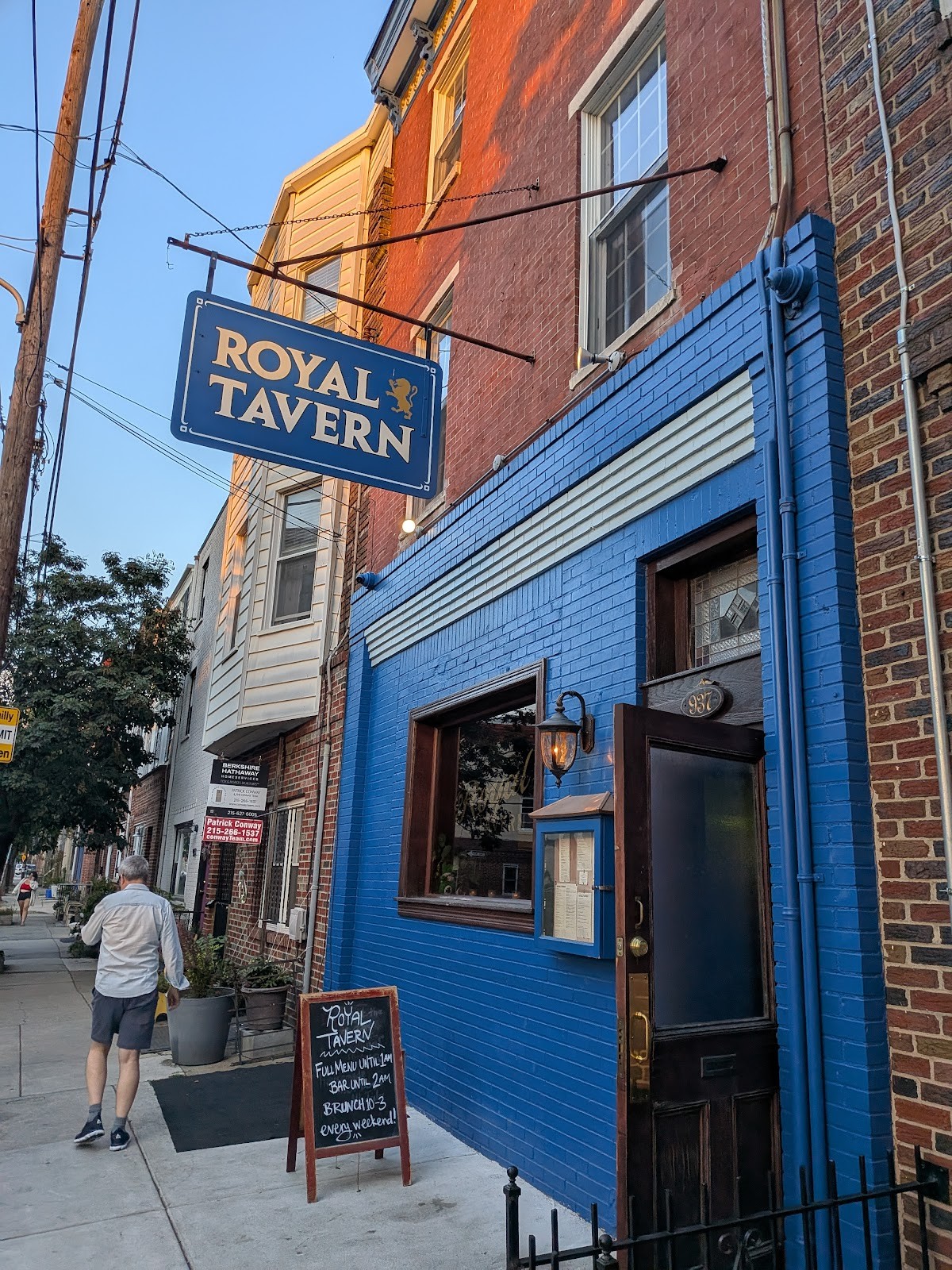 Royal Tavern: the place
