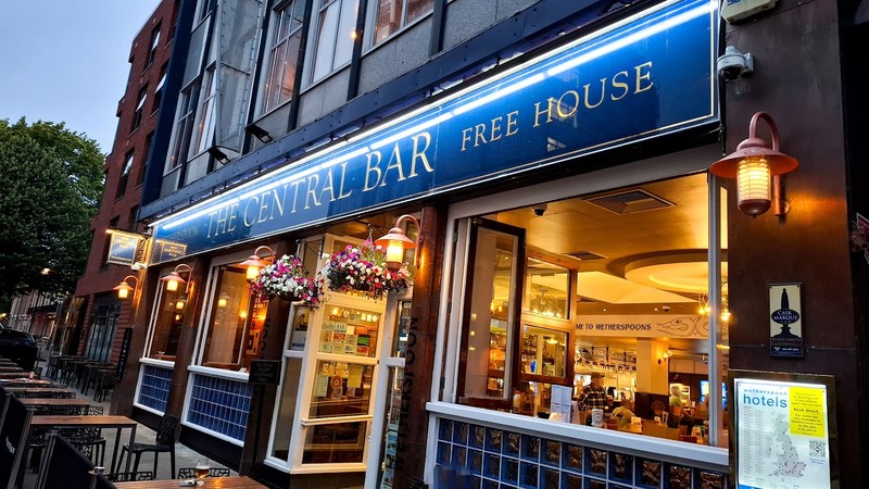 The Central Bar - JD Wetherspoon: photo 4