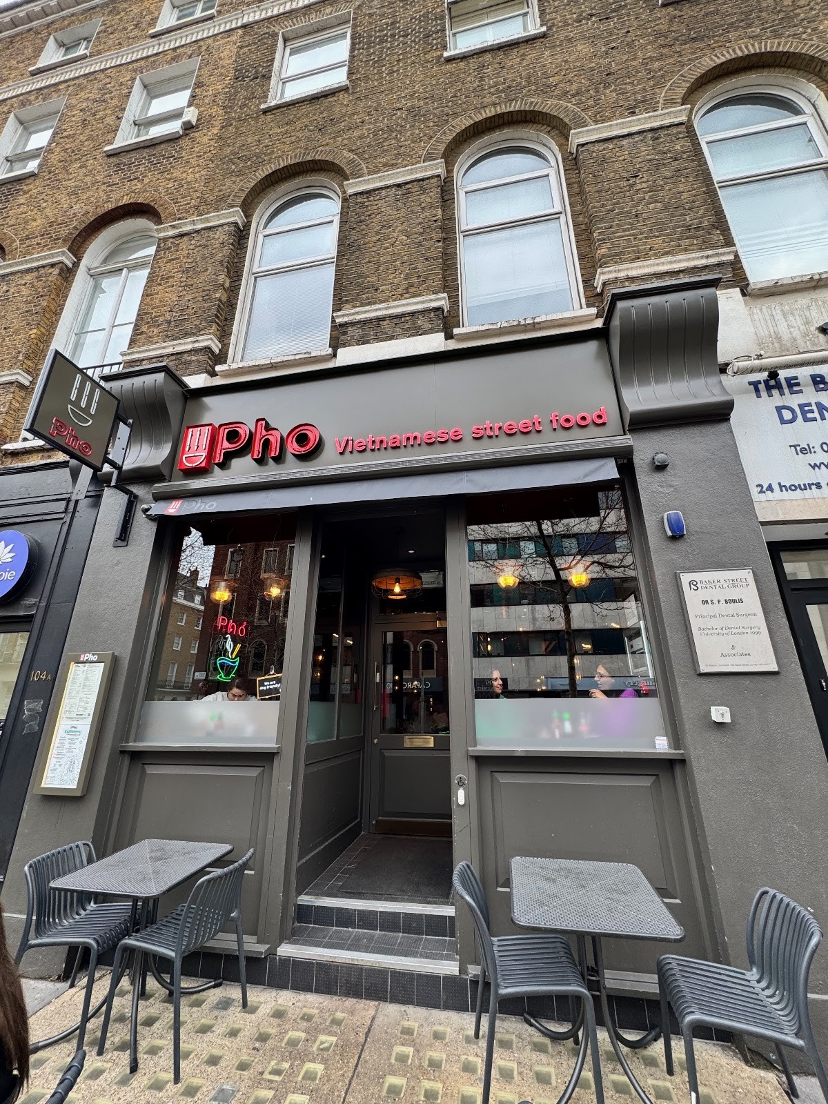Pho Baker street: the place