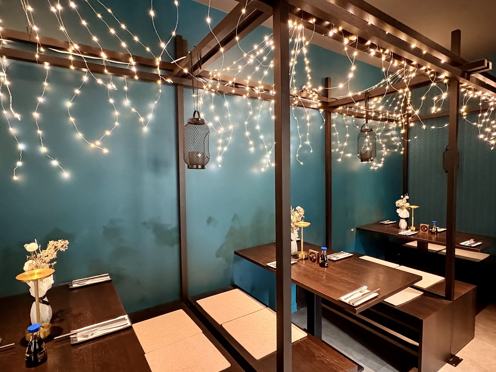 AKENO Restaurant: the place