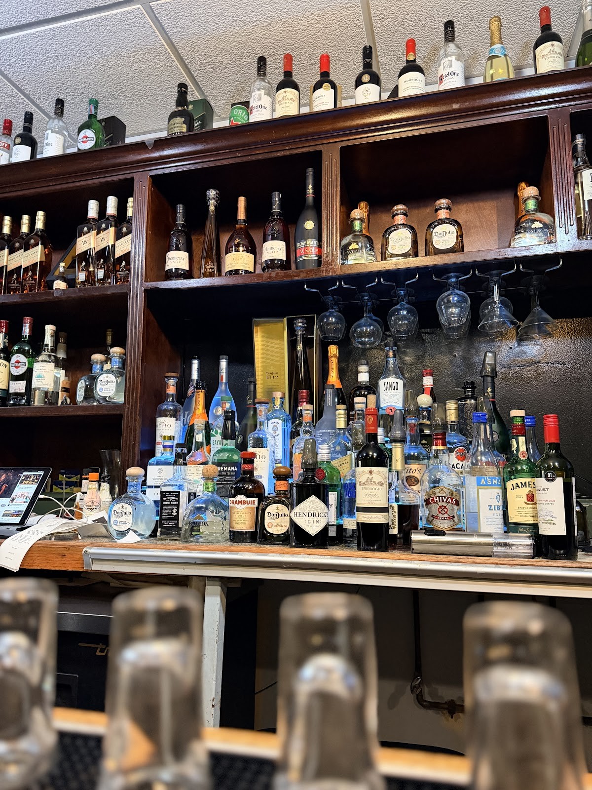 Axum Ethiopian Restaurant: the place